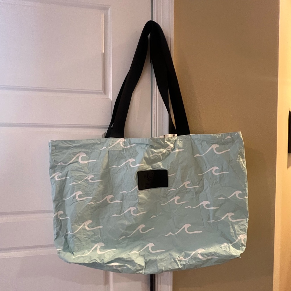 Aloha Collection Holo Holo Tote